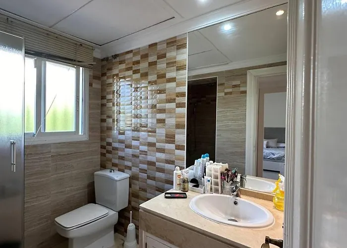 Marbella House Будинок відпочинку Естепона