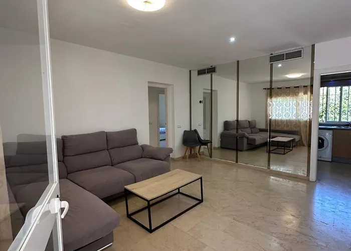 Marbella House Hébergement de vacances Estepona